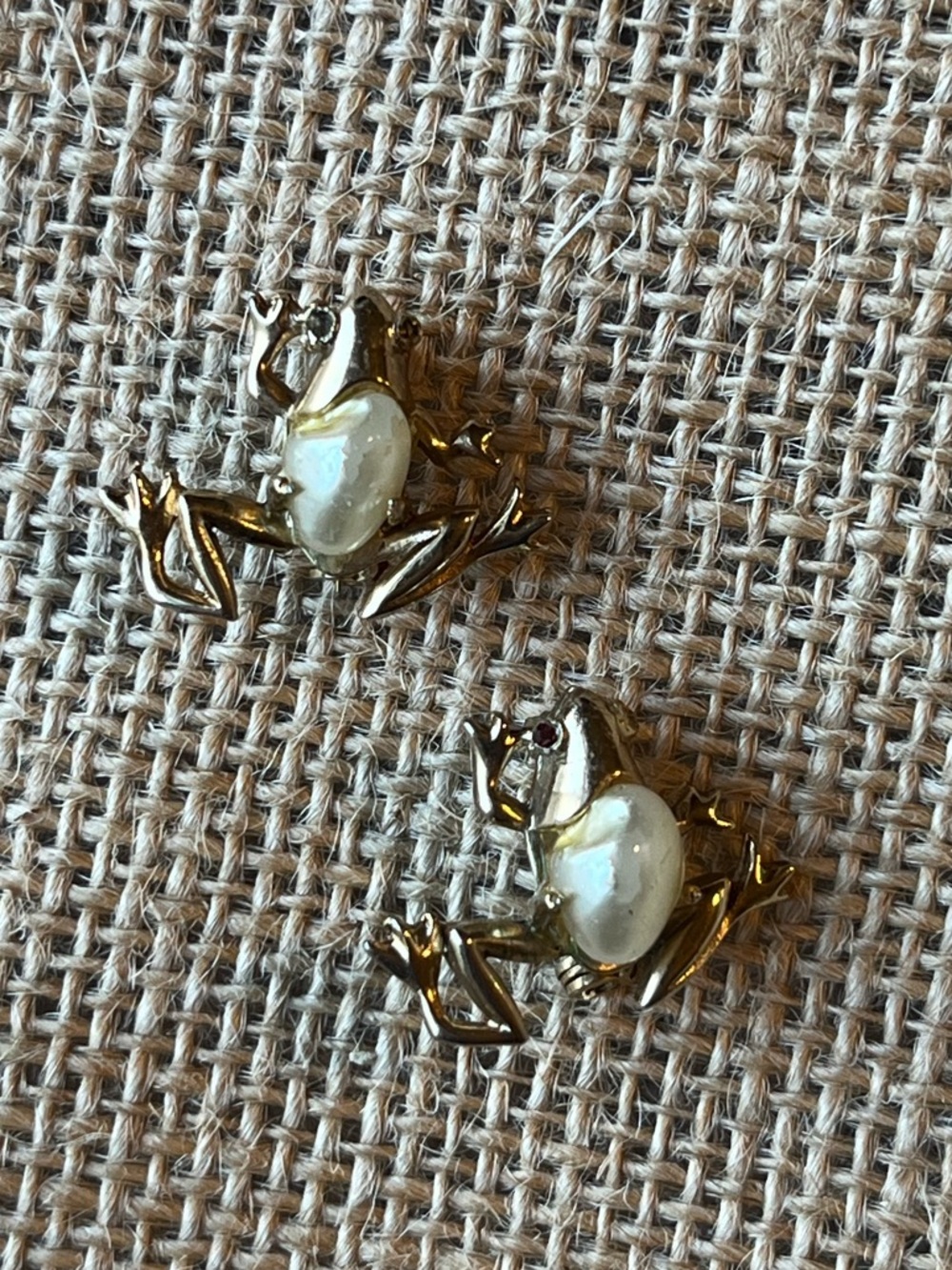 Vintage Frog Jelly Belly Scatter Pins